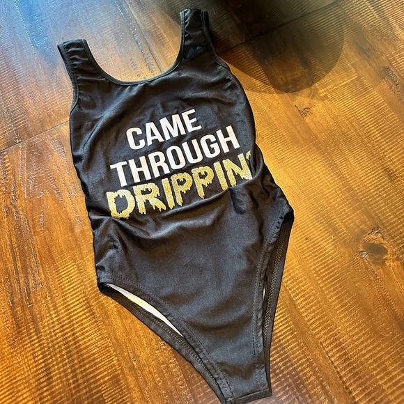 Came through dripping bodysuit / swimsuit 🩱 Cardi B - Picture 1 of 4